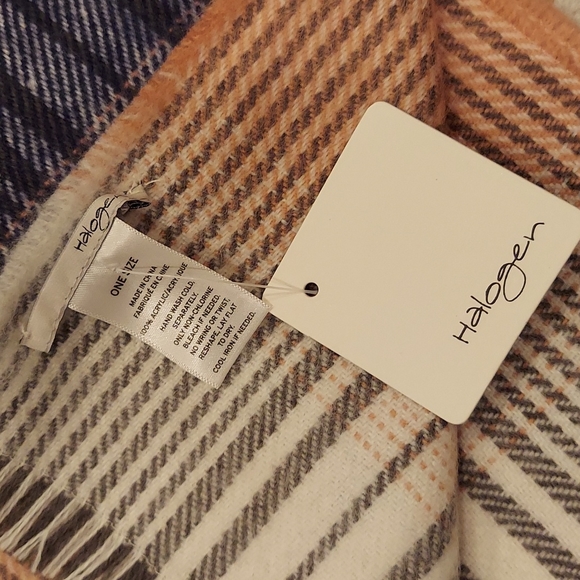 Nordstrom Halogen Women's Oversized Wrap Scarf NWT - Picture 2 of 3